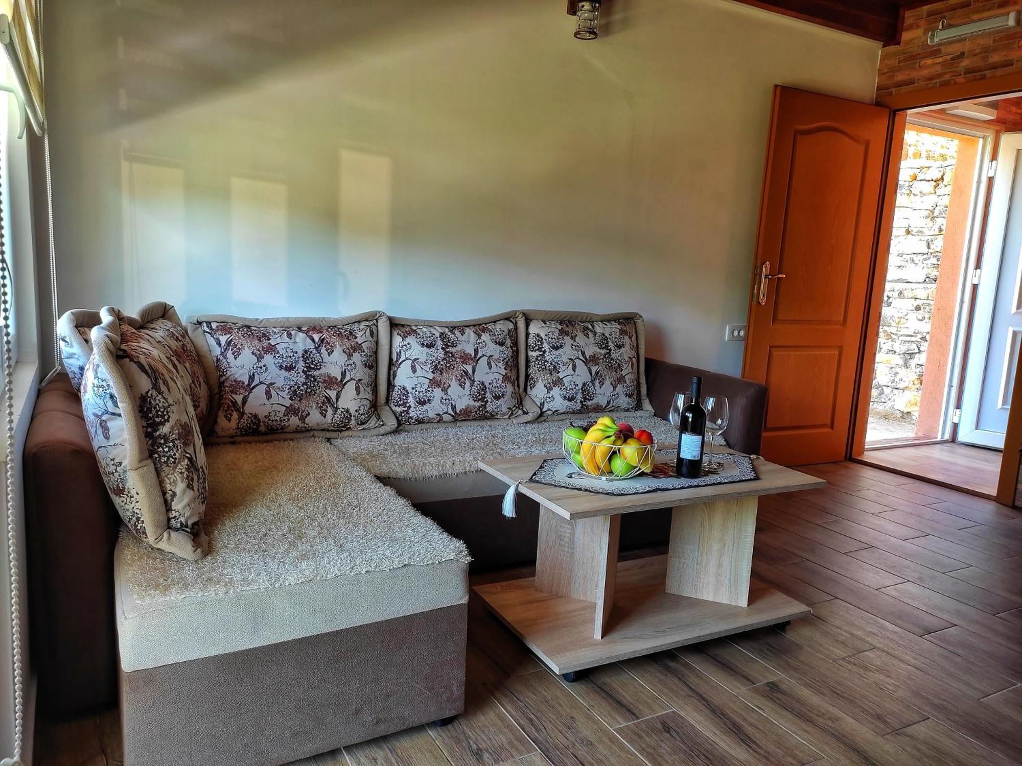 Guesthouse Madzarevic Плужине Екстериор снимка