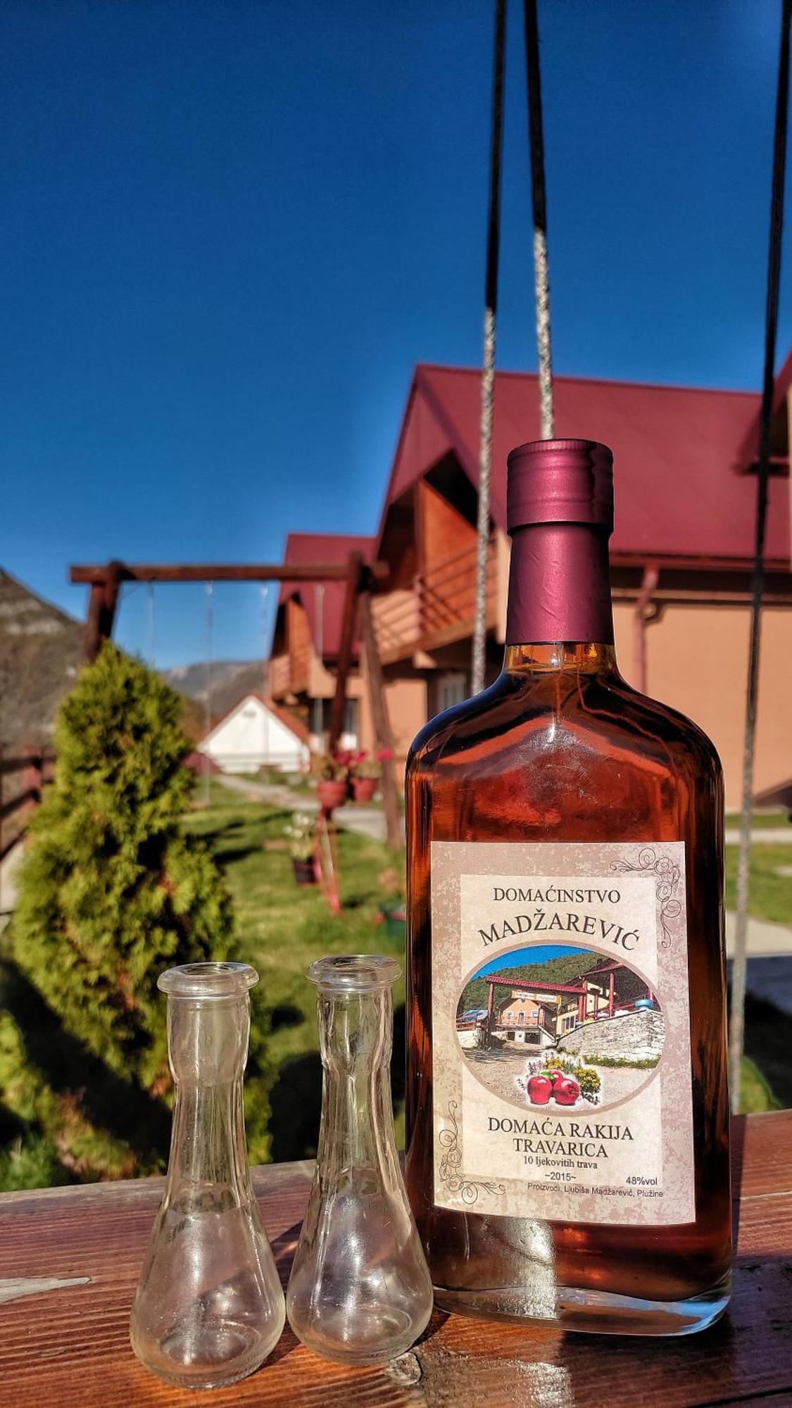 Guesthouse Madzarevic Плужине Екстериор снимка
