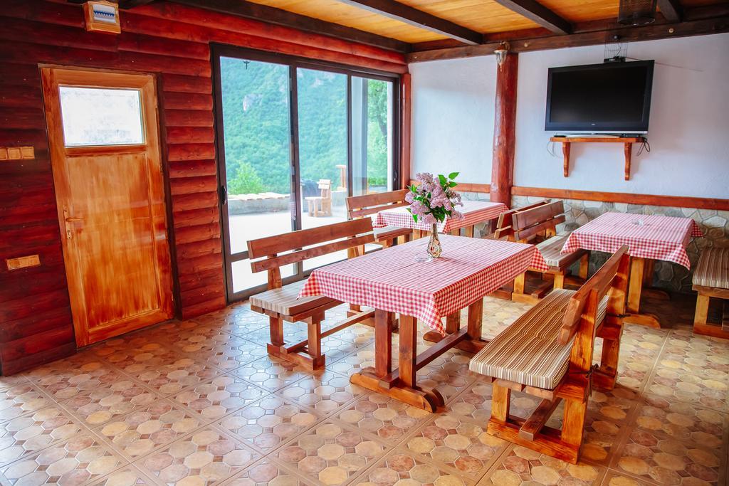Guesthouse Madzarevic Плужине Екстериор снимка